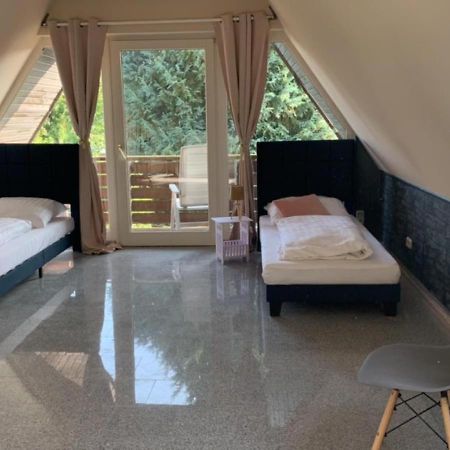 Zimmer In Wohnung, Monteure, Zentral, Enger Εξωτερικό φωτογραφία