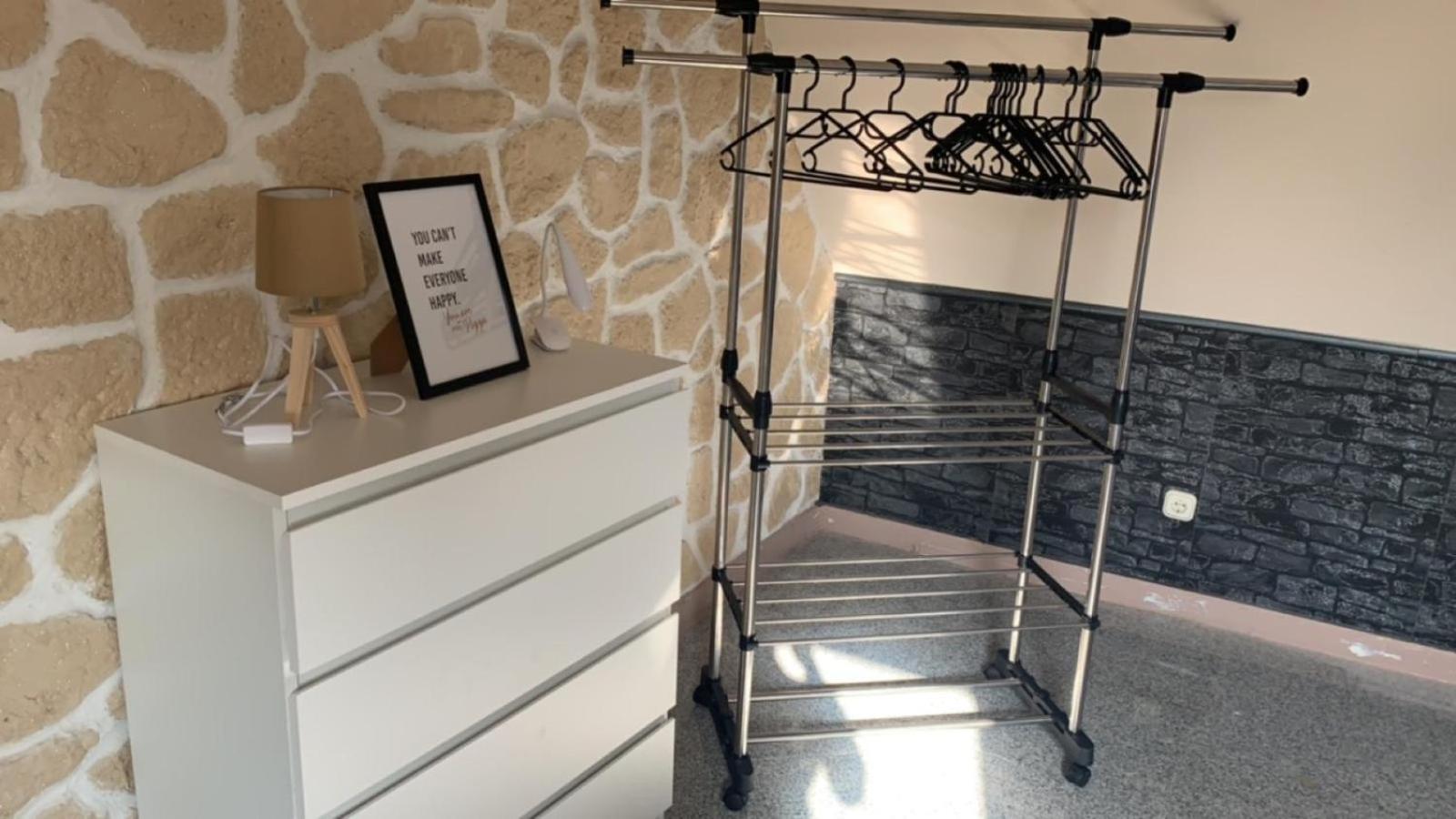 Zimmer In Wohnung, Monteure, Zentral, Enger Εξωτερικό φωτογραφία